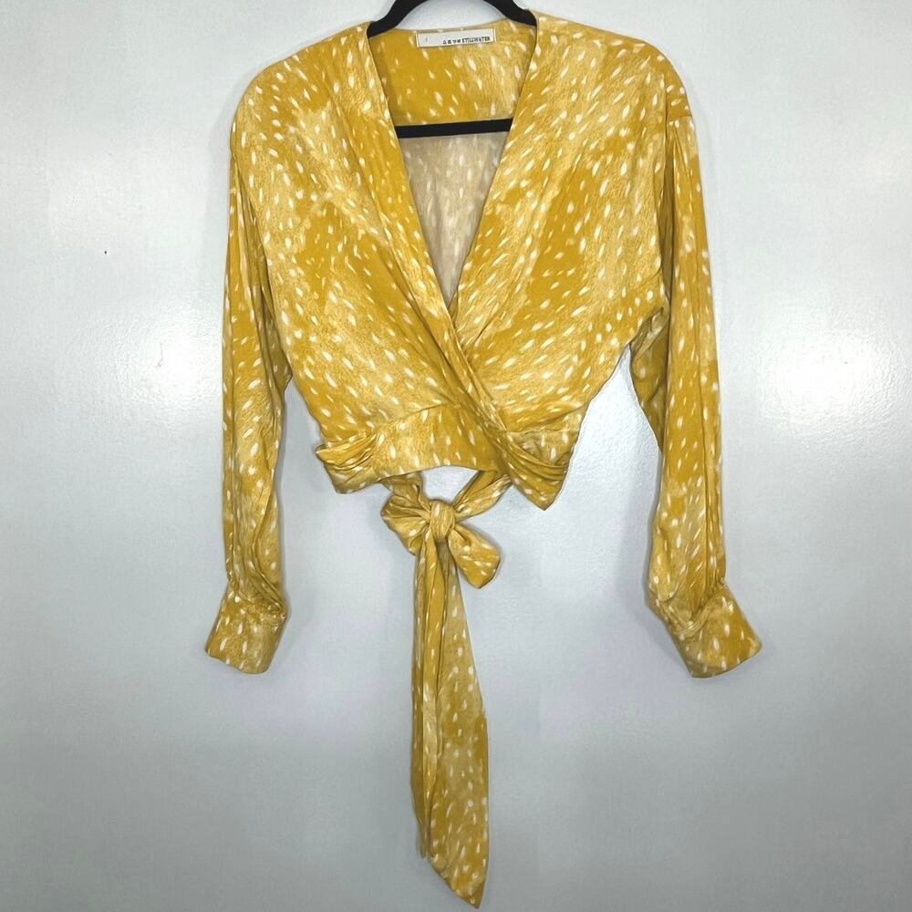 STILLWATER Women Long Sleeve Top Blouse Yellow V-Neck Rayon Cropped Small Beach